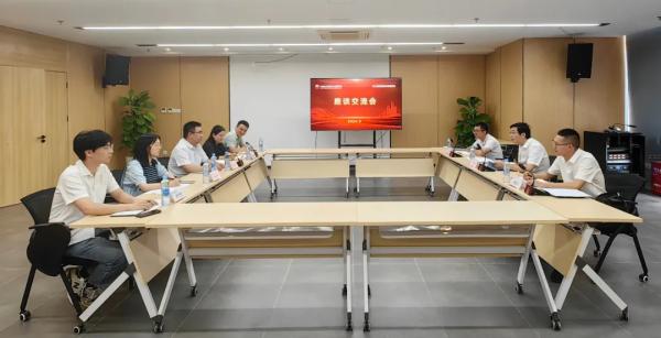 安义县委常委、常务副县长刘志伟一行赴安博首页调研座谈